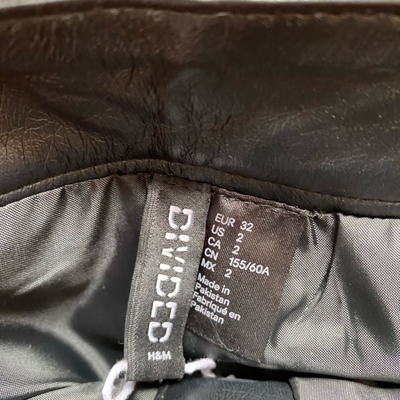 Faux Leather Button Up Skirt, size 2 - Picture 7 of 8